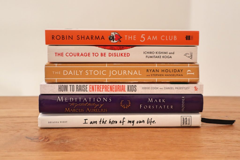 8 Best Relationship Books for Couples in 2022, According to Therapists